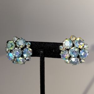 Sparkling Vintage Weiss Blue Aurora Borealis AB Earrings